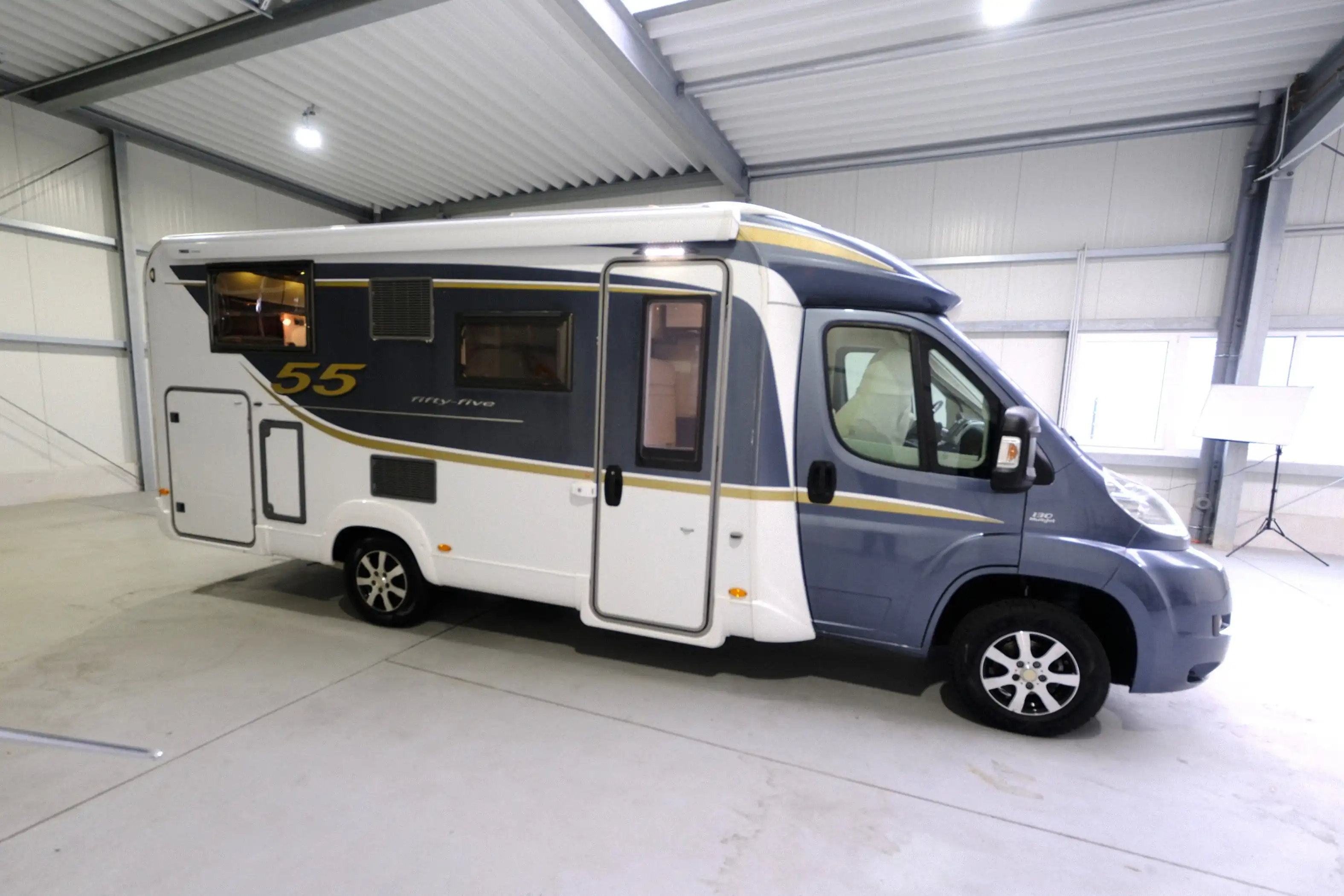 BUERSTNER Nexxo T 690 G Fifty-Five